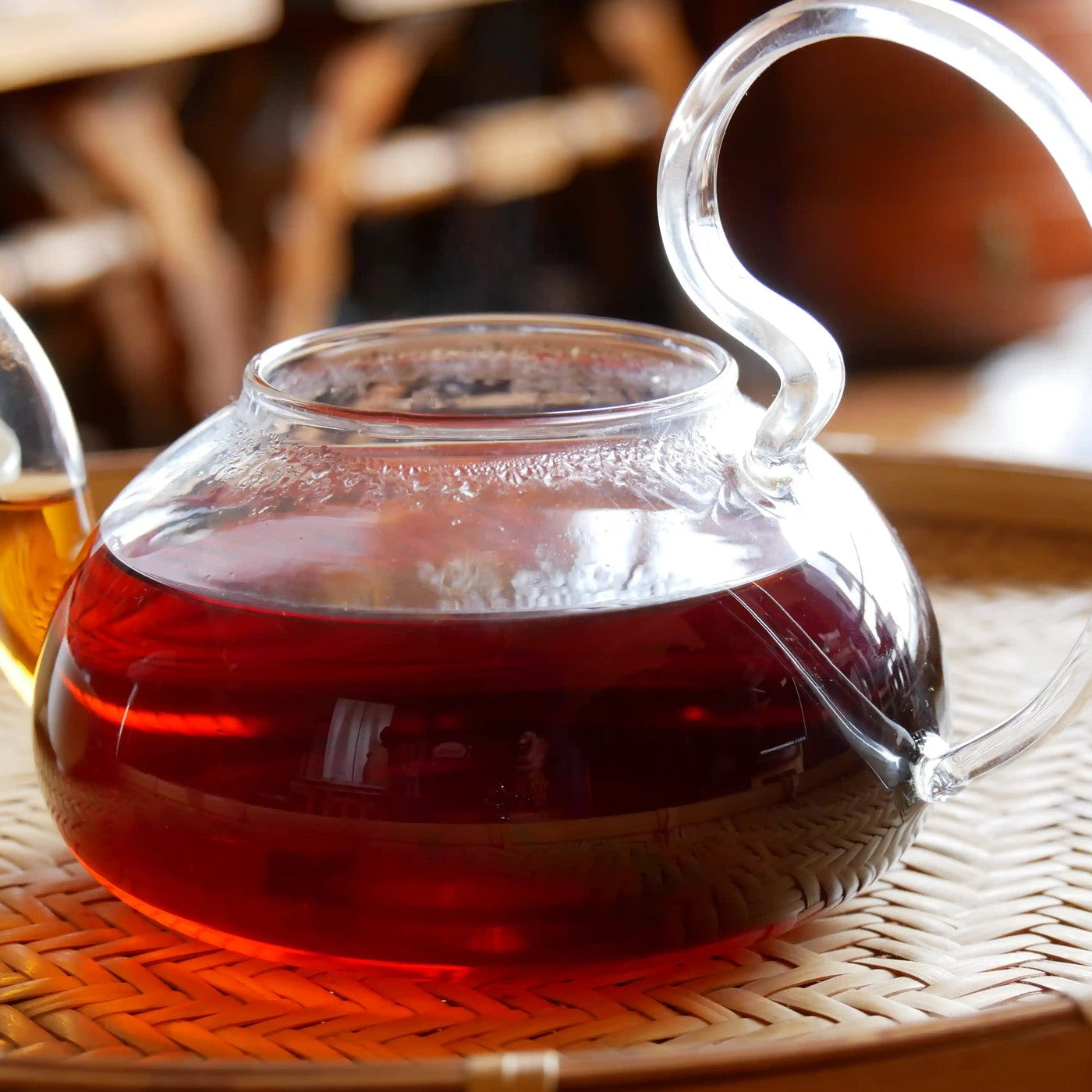 Infusion de Pu'er fermenté GongTing — liqueur acajou, texture soyeuse